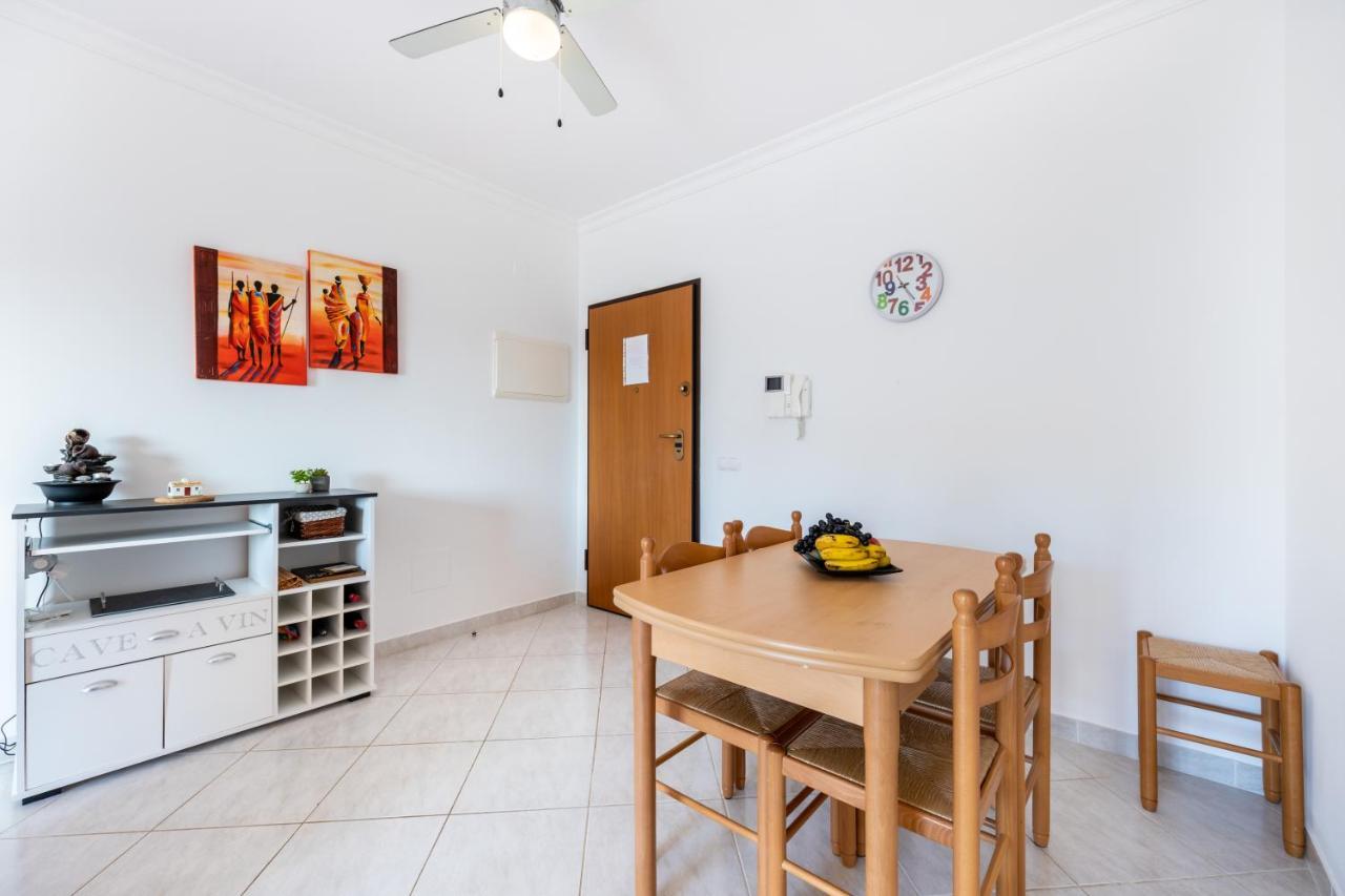 Bernies Folly Apartment Armação de Pêra Екстериор снимка